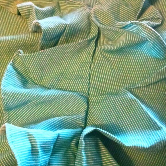 New York & Co. Sleeveless Ruffled Blouse - Picture 4 of 6